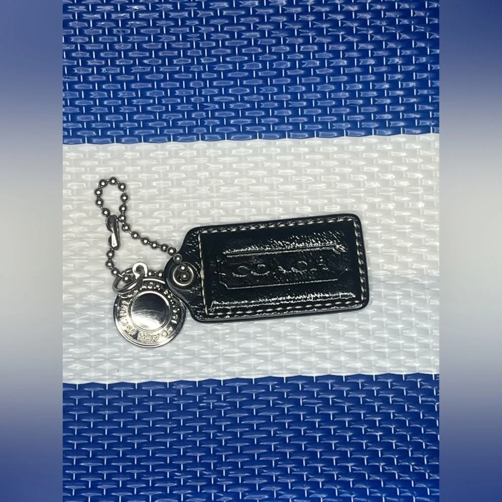 ✨🎉 Coach EST 1941 Black and Silver Leather Accessory Key & Card Holder Charm